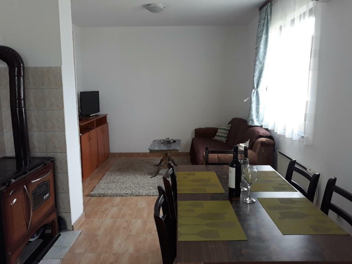Apartman Dijelovi Bijeljina Bagian luar foto